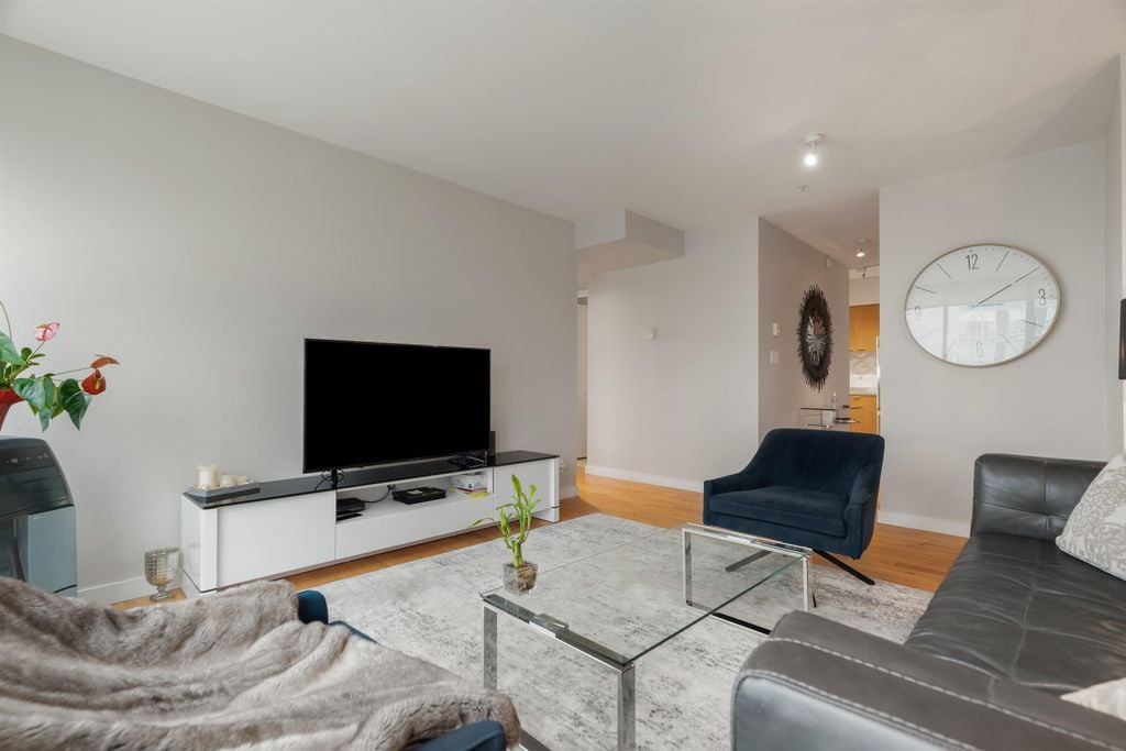 1288 W Georgia St, #3405