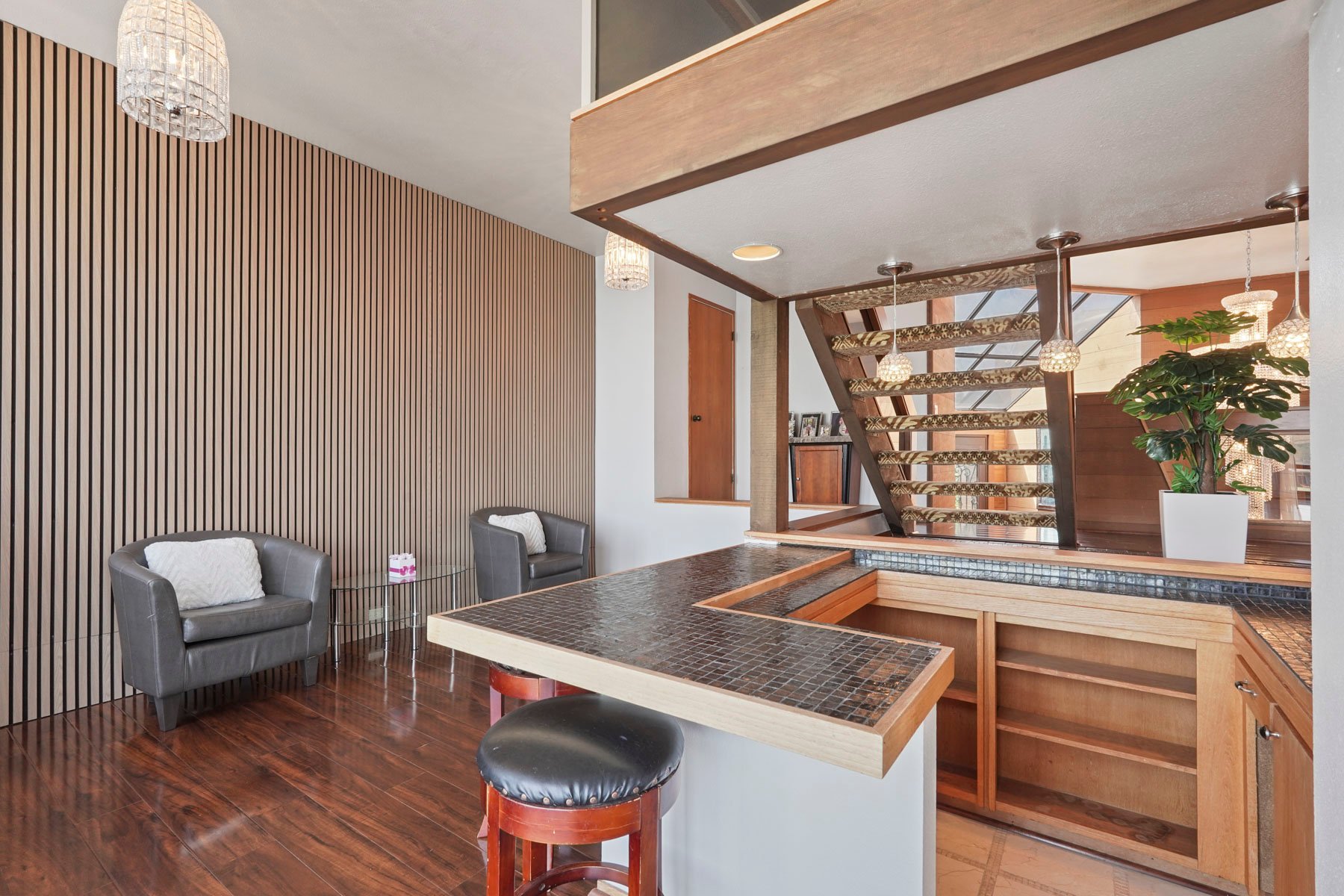 3845 Peninsula Ct