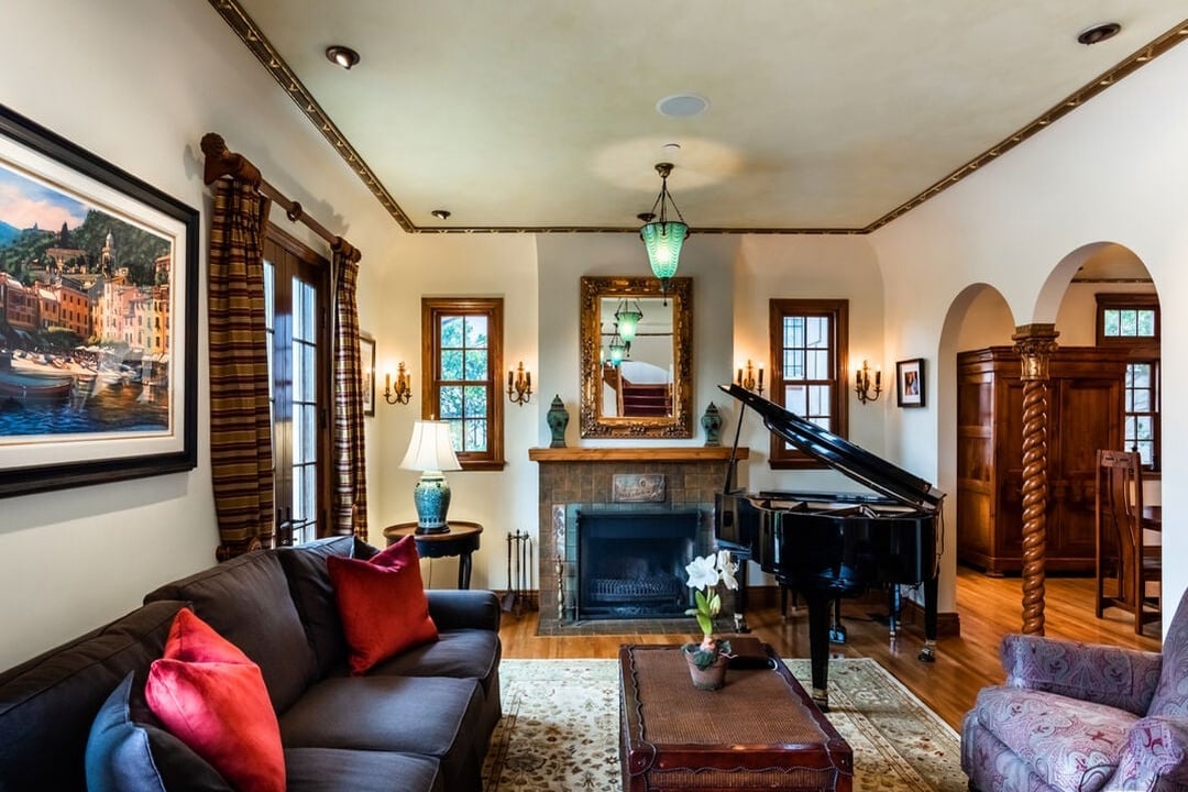 San Vicente Blvd, 90402