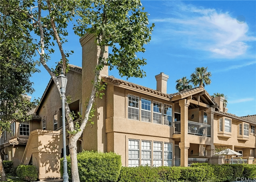 15 Promontory Park