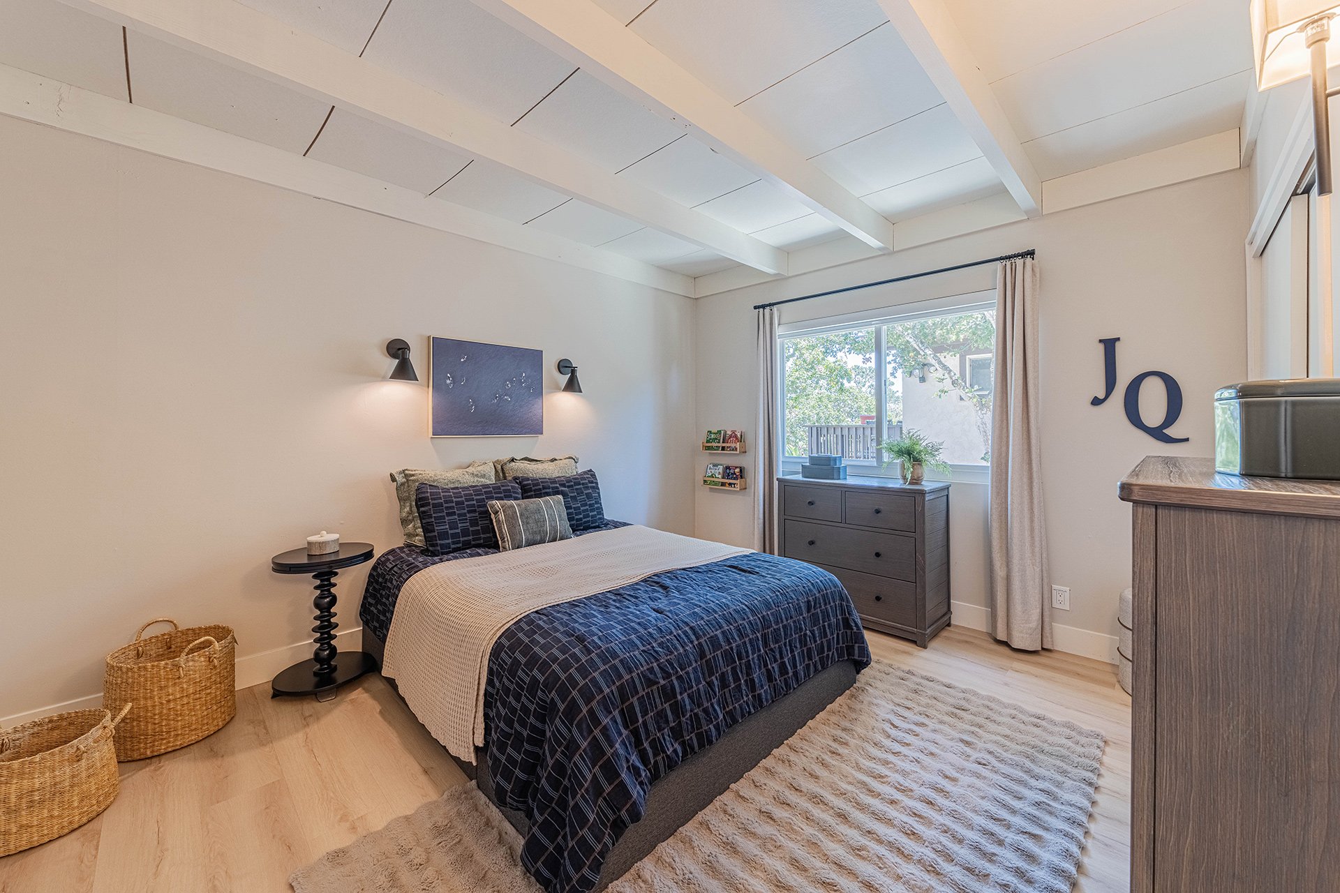 Charming Monterey Haven - 1056 Harrison St