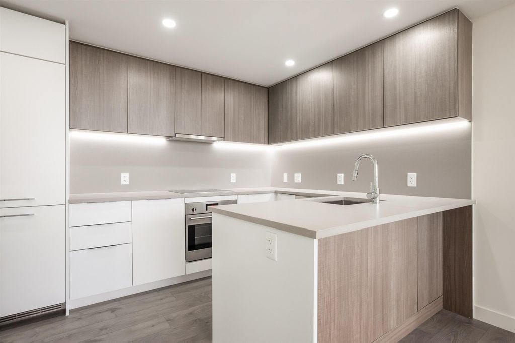 13318 104th Ave, #1608