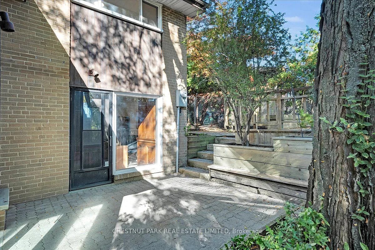 36 Tangmere Rd