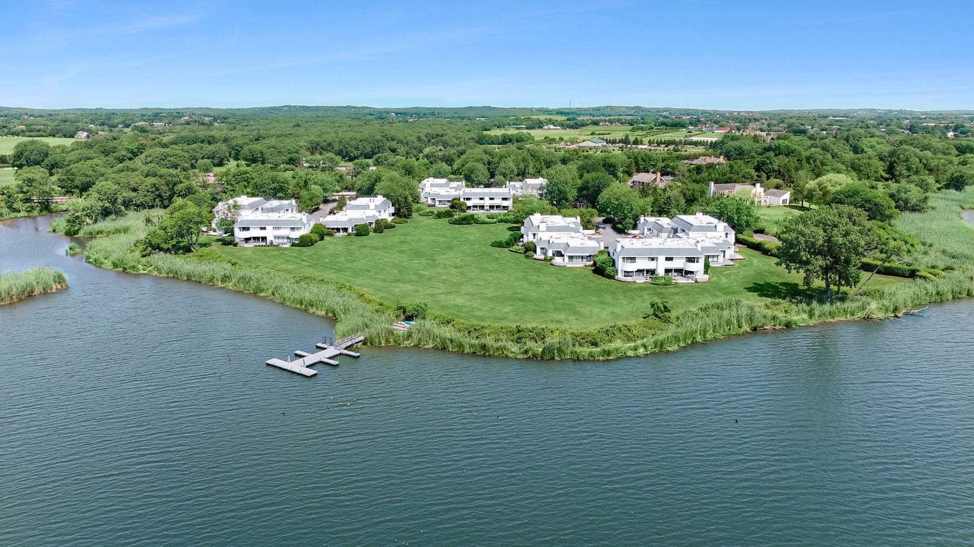 4 Reed Pond Court