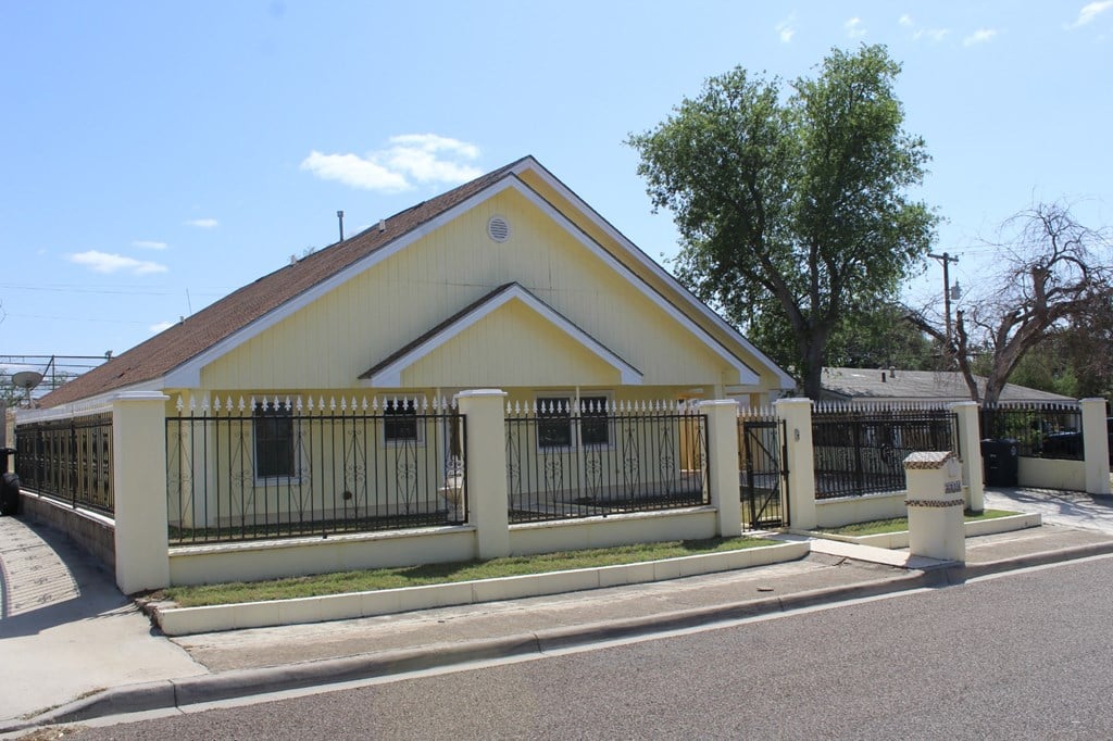 2314 Ralph Dr