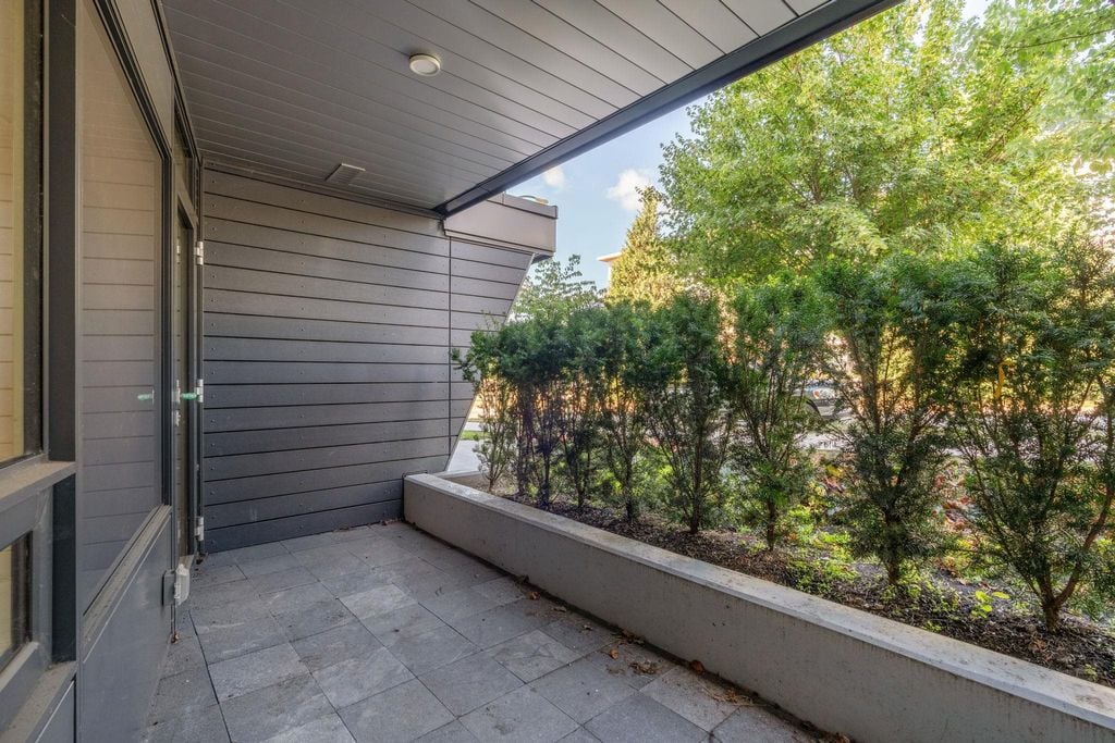 7638 Cambie St, #101