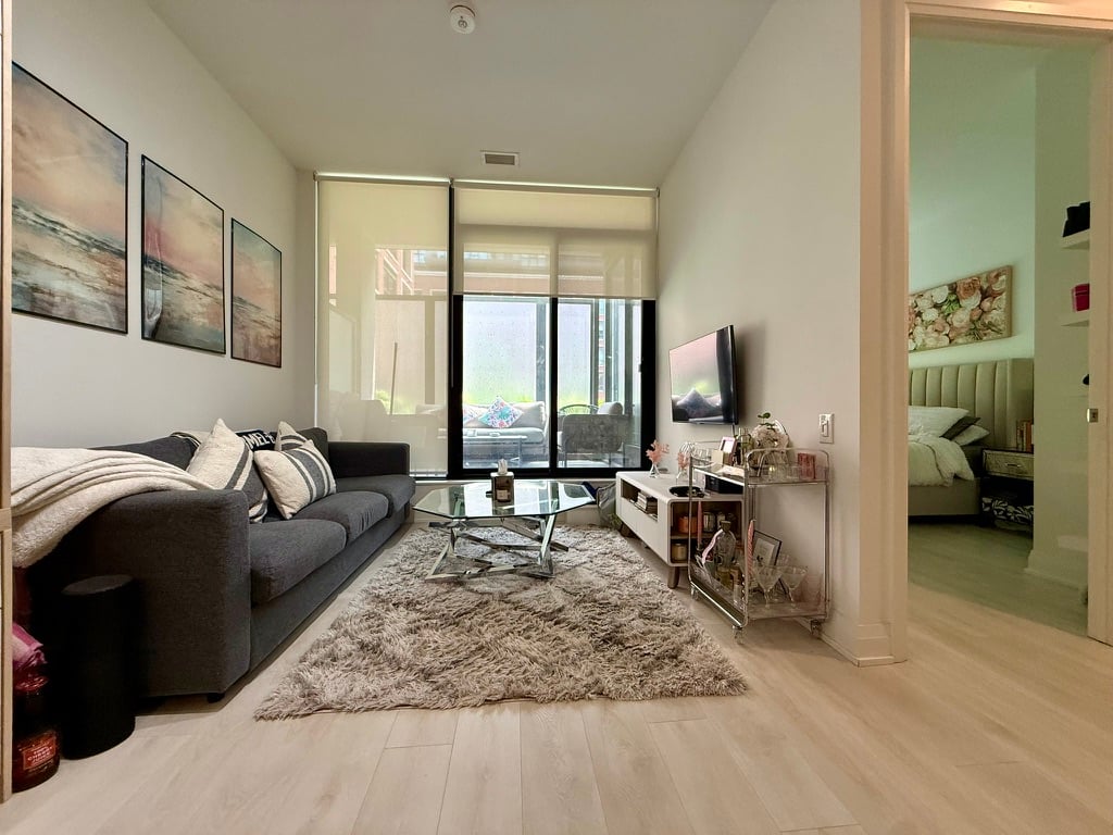 33 Frederick Todd Way 217, Toronto C11 Unit: 217