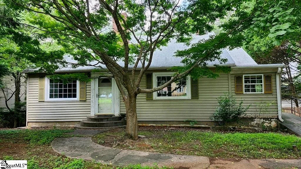 10 Amherst Avenue 