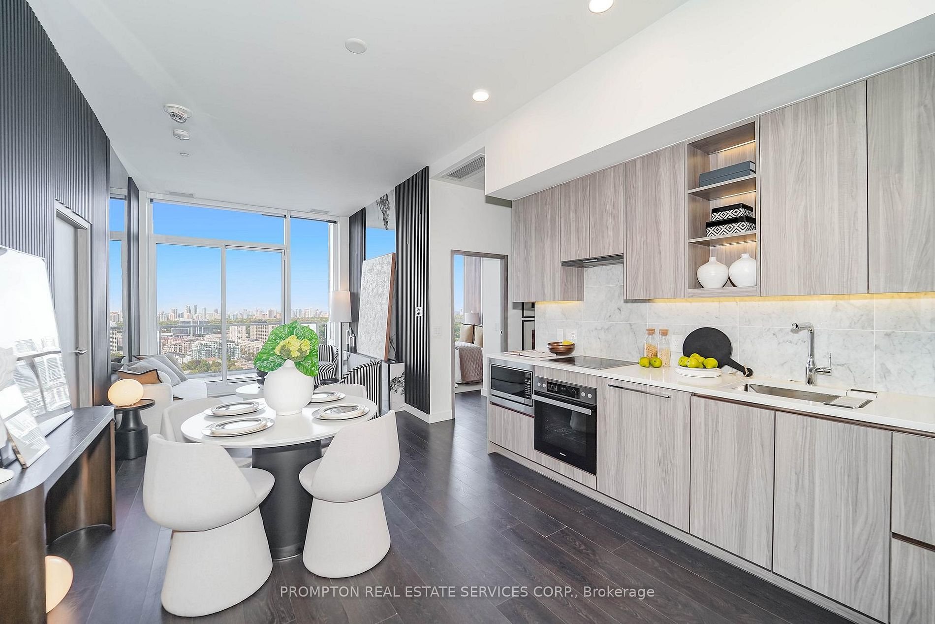 SEASONS CONDOS PENTHOUSE 