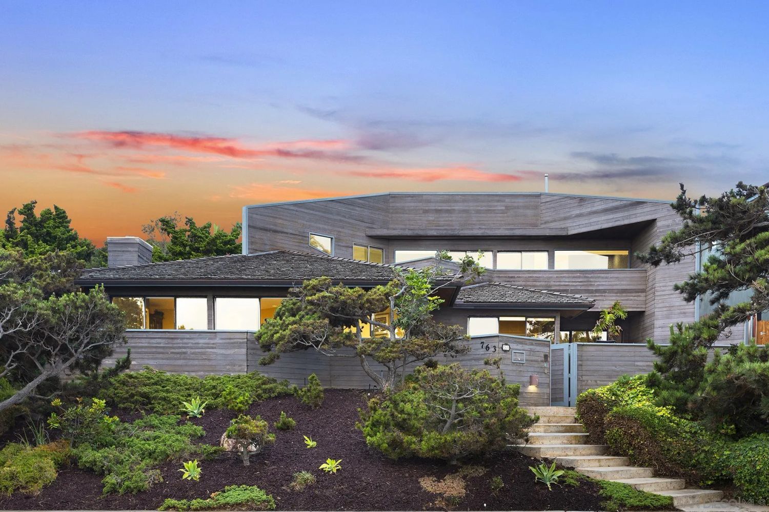 763 Sunset Cliffs Blvd