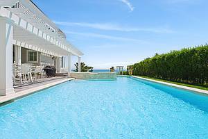 390 Old Montauk Highway, Montauk