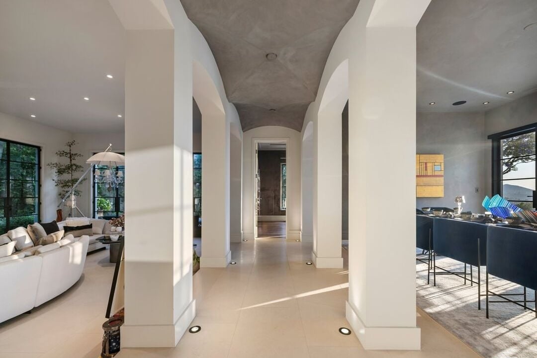 Stone Ridge Ln, 90077