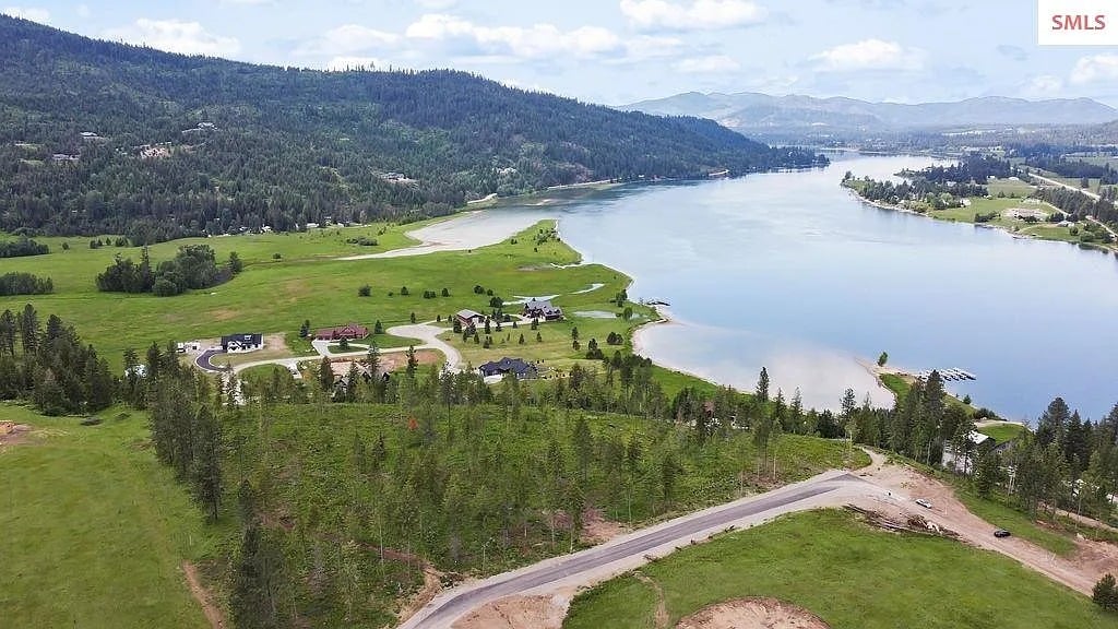 14 & 15 Woodchuck Dr