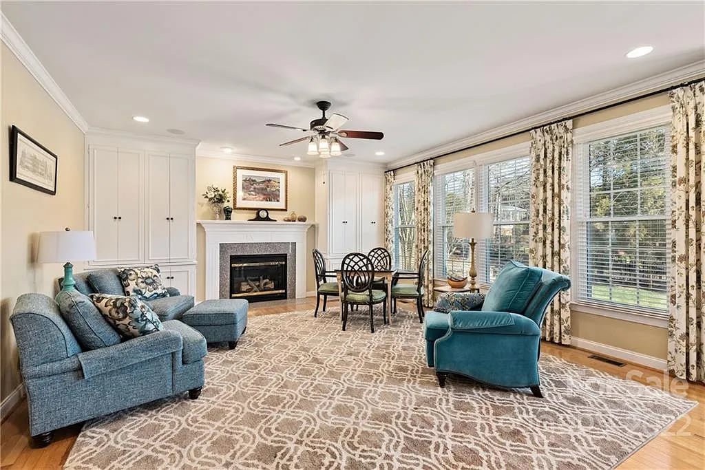 10405 Sundance Ct
