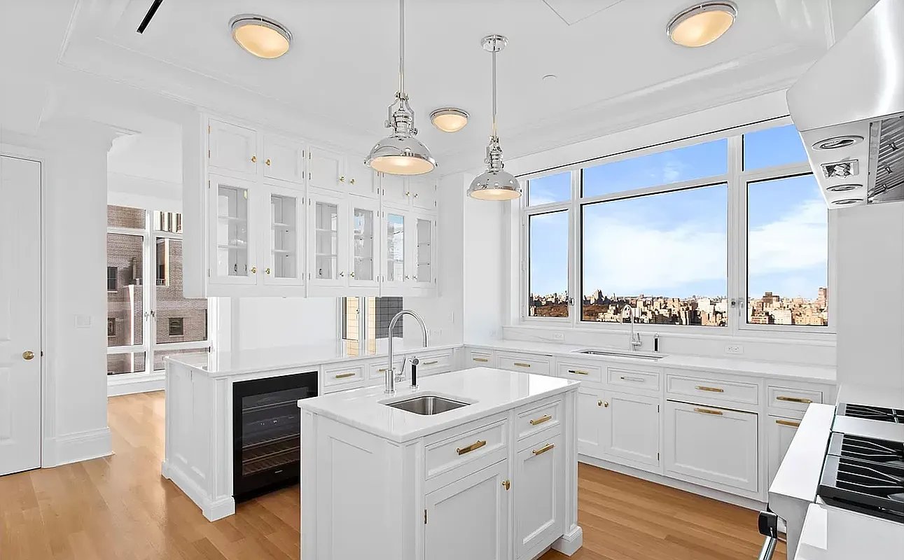 520 Park Ave #23