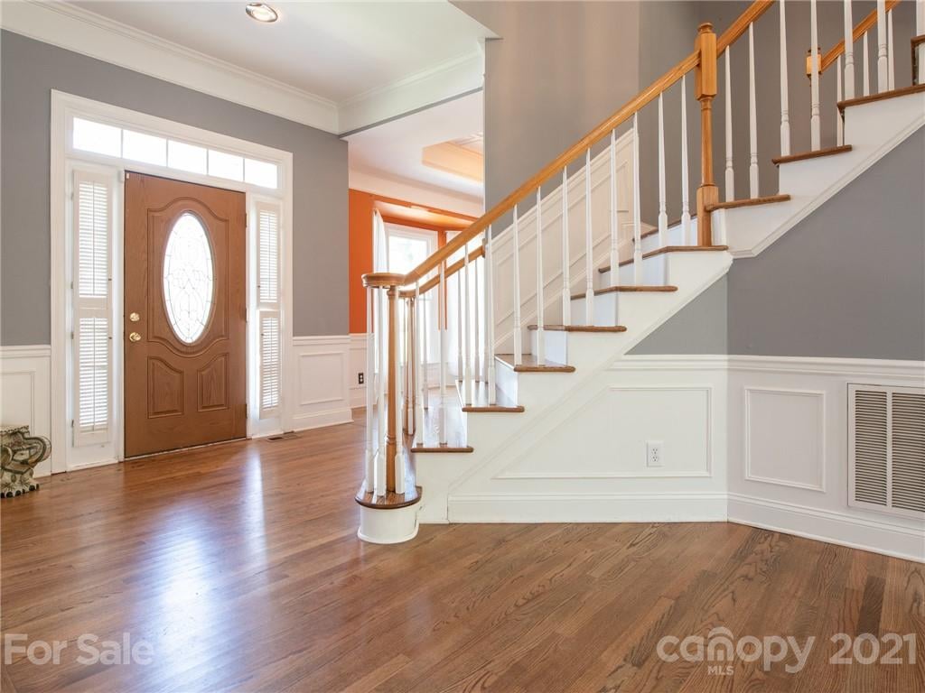 5552 Piper Glen Dr