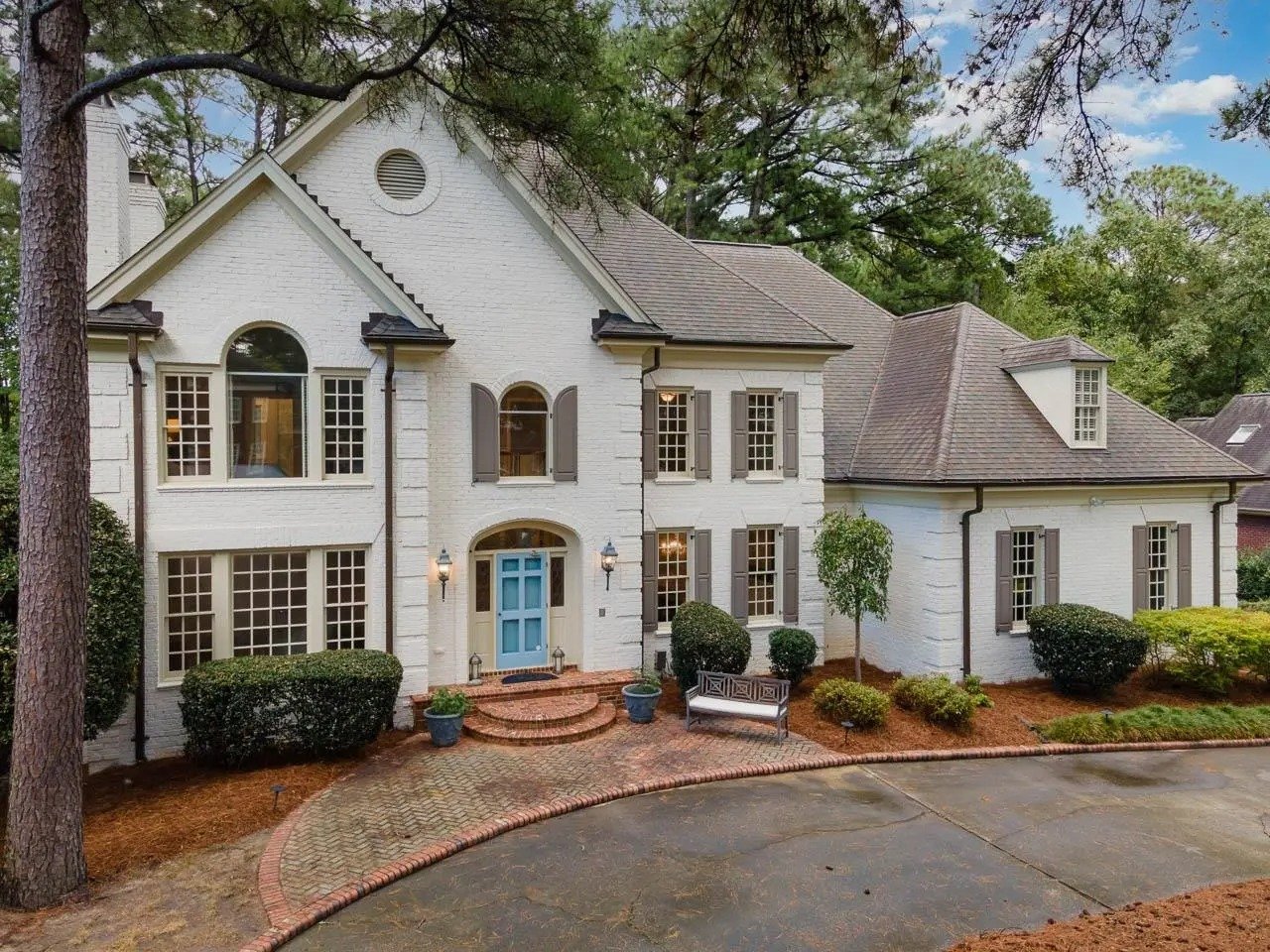 1921 Torrey Pines Pl