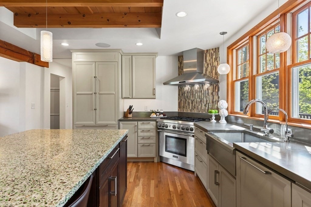 5 Coombs Cir