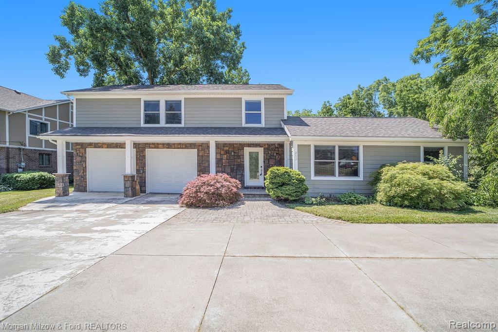 213 Fabius Drive