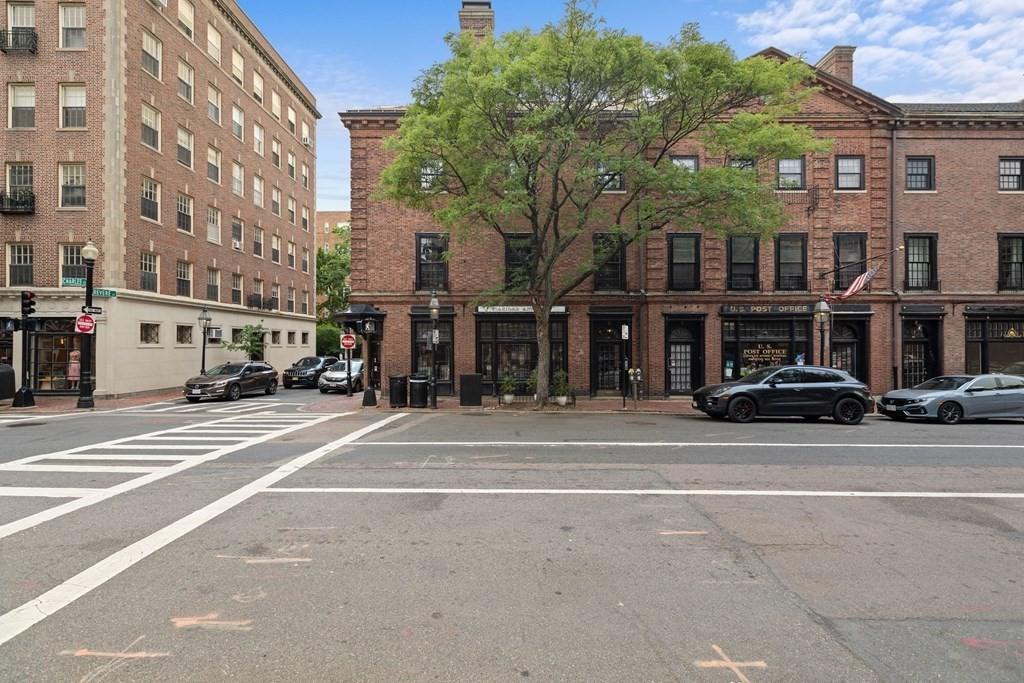132 Charles Street Unit: 2/3