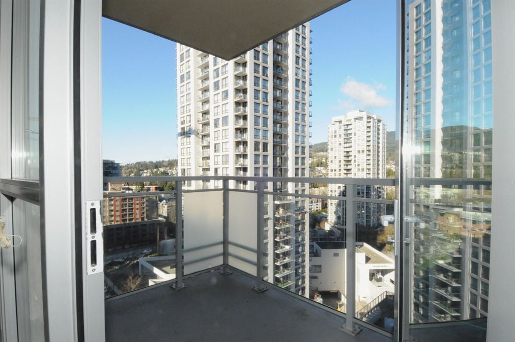 3008 Glen Dr, #1702