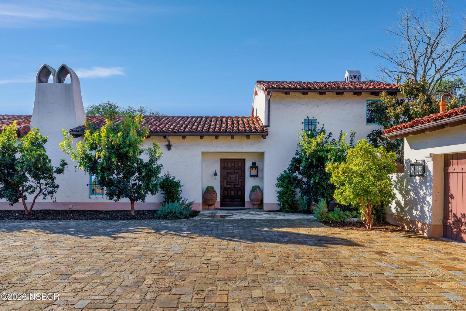 2830 Calzada Ave