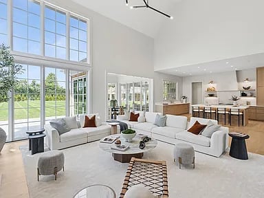 120 Halsey Ln
