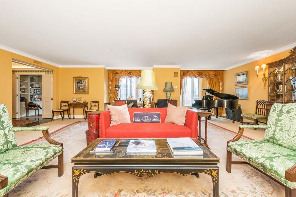 220 Boylston St, #1108