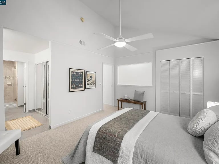 28 Curlew Way, Novato