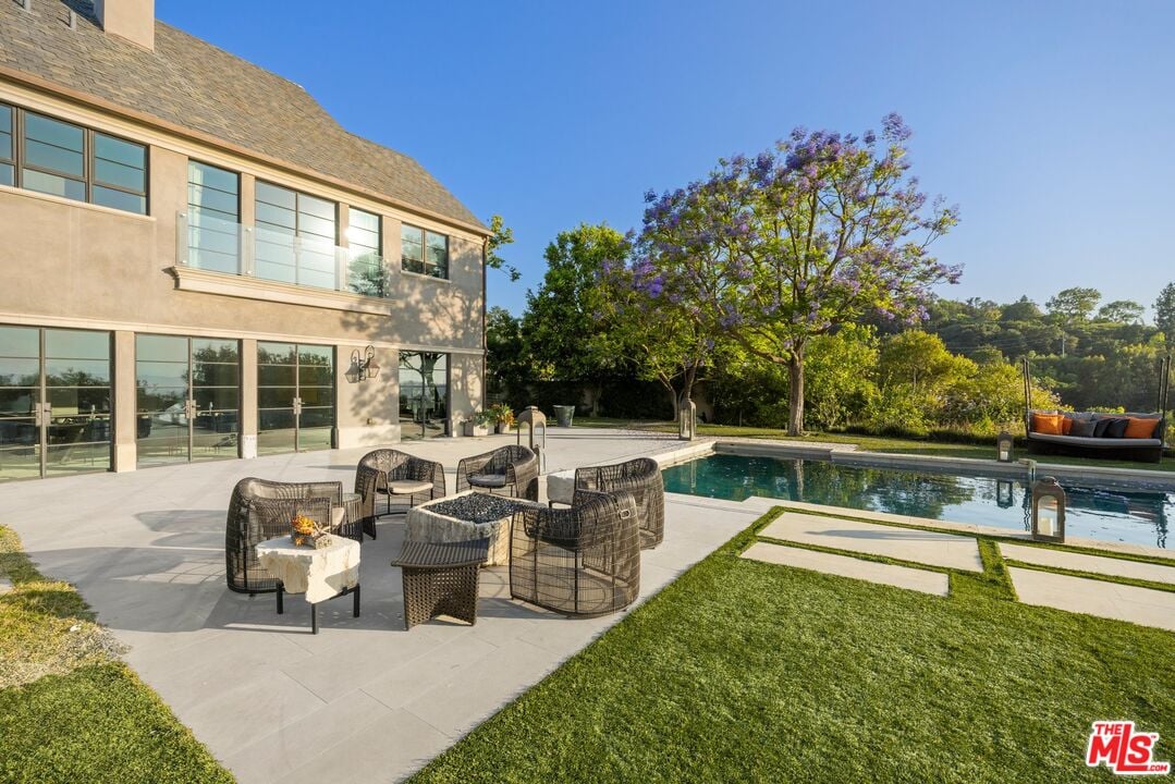 Stone Ridge Ln, 90077