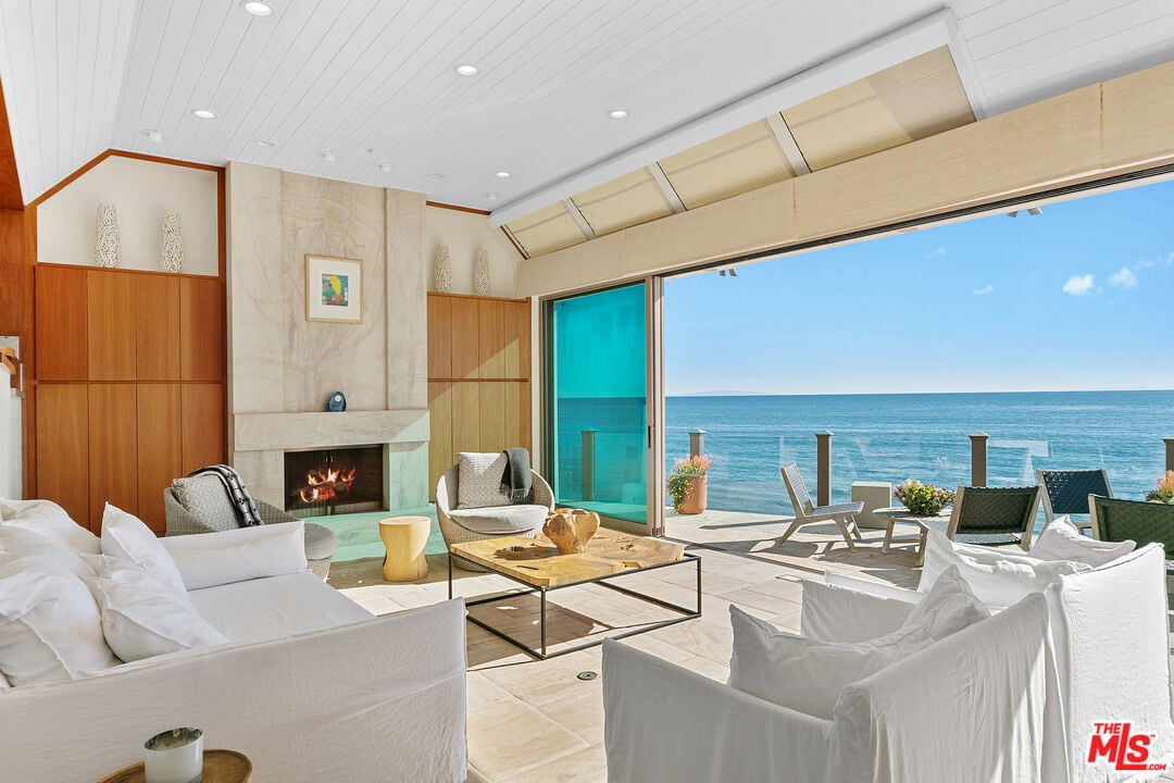 27352 Pacific Coast Hwy