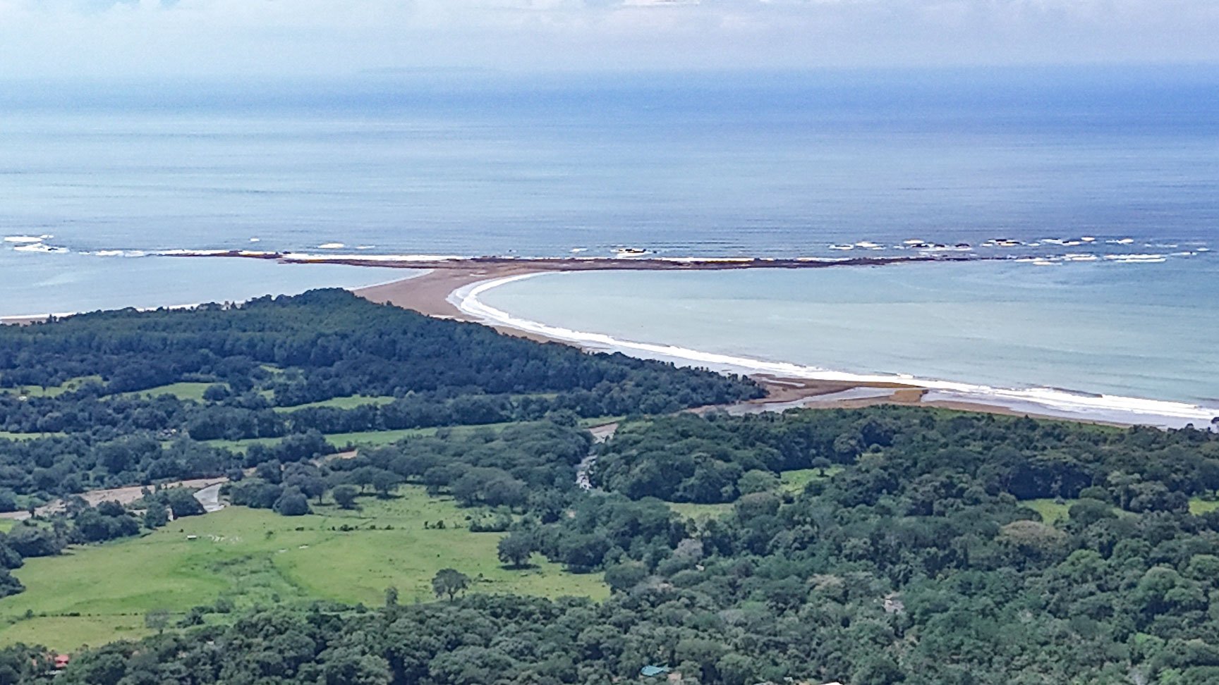 Large Uvita Lot With Whale’s Tail Ocean Views, Sunsets & Legal Water – Ready to Build!