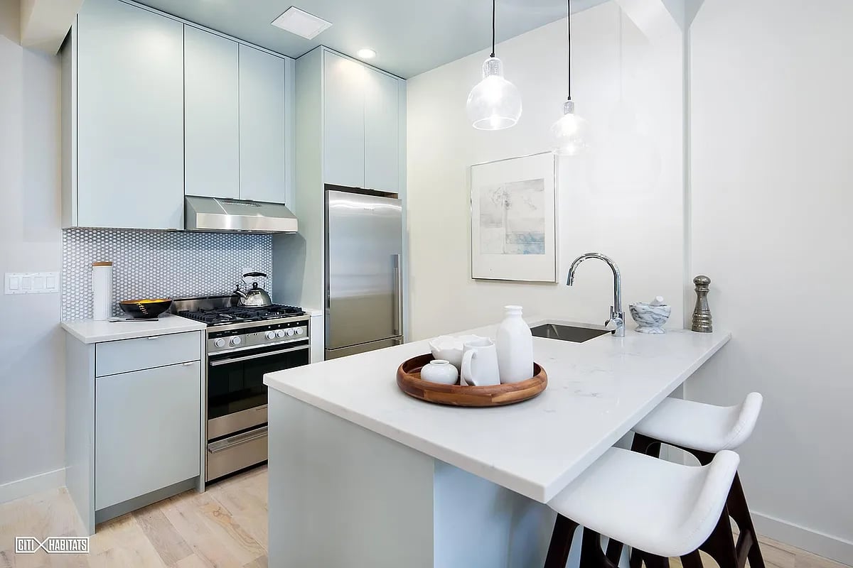 443 Bainbridge Street Unit: 1A