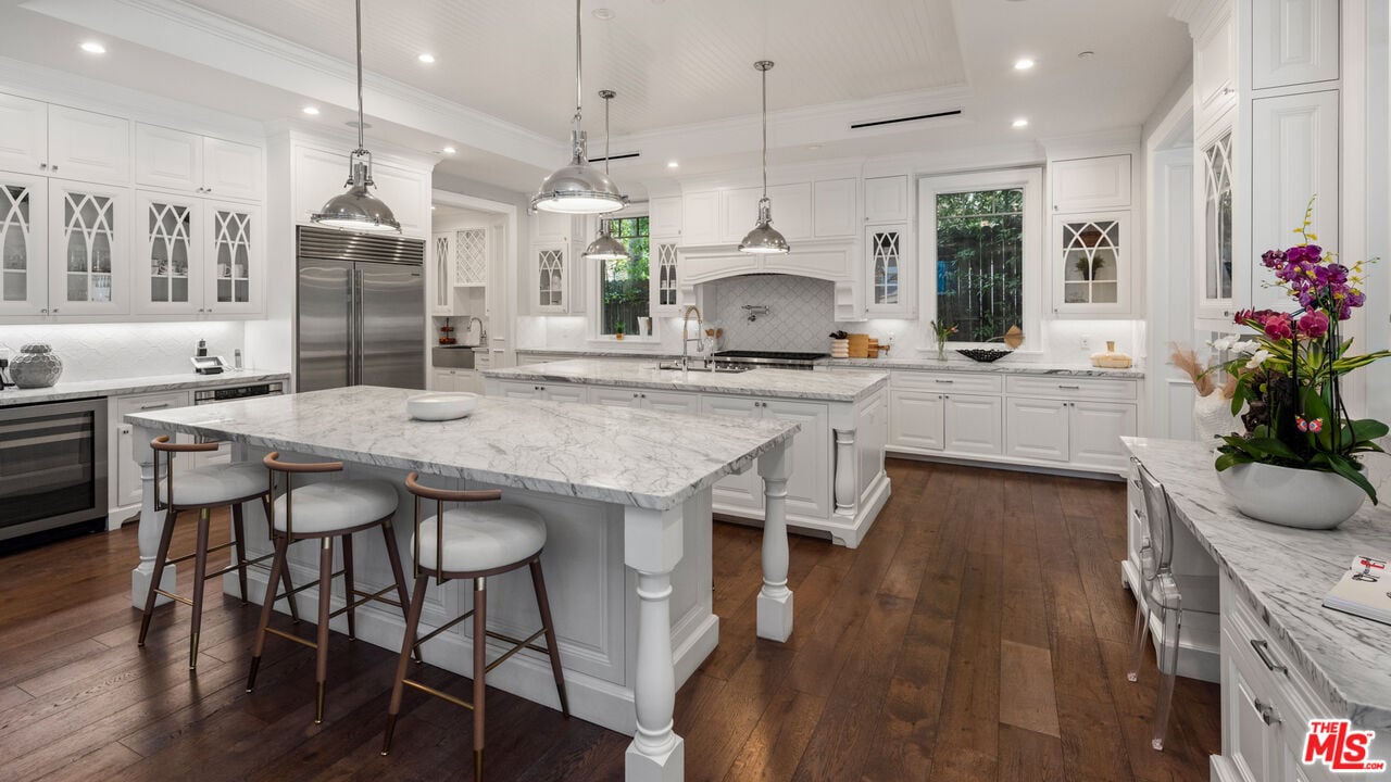 Luminor Heights, Laurel Canyon Blvd, 90046