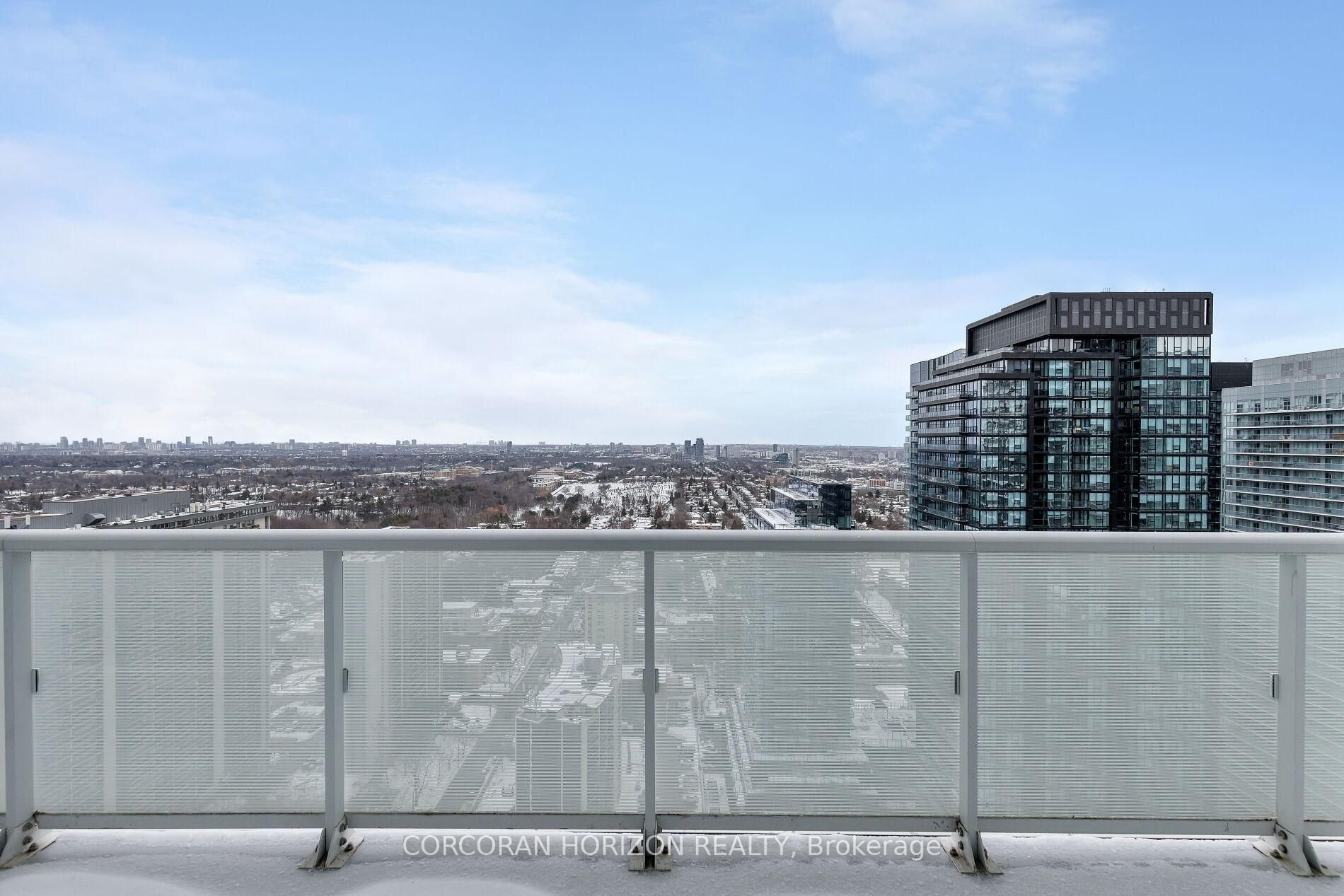PENTHOUSE OPULENCE BY THE EGLINTON LRT