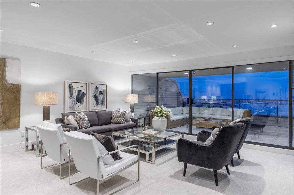 2242 Folkestone Wy, #21