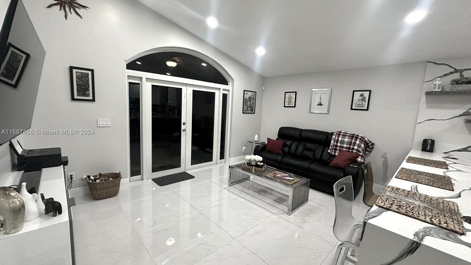 18226 SW 29 St Miramar