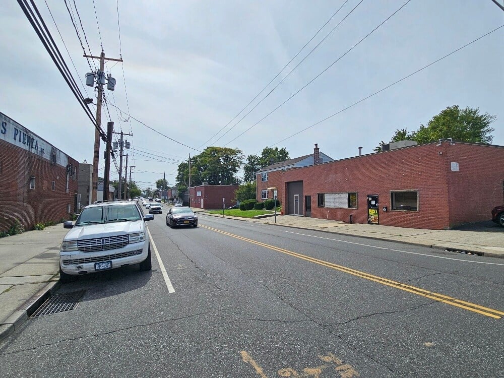 454 Meacham Ave