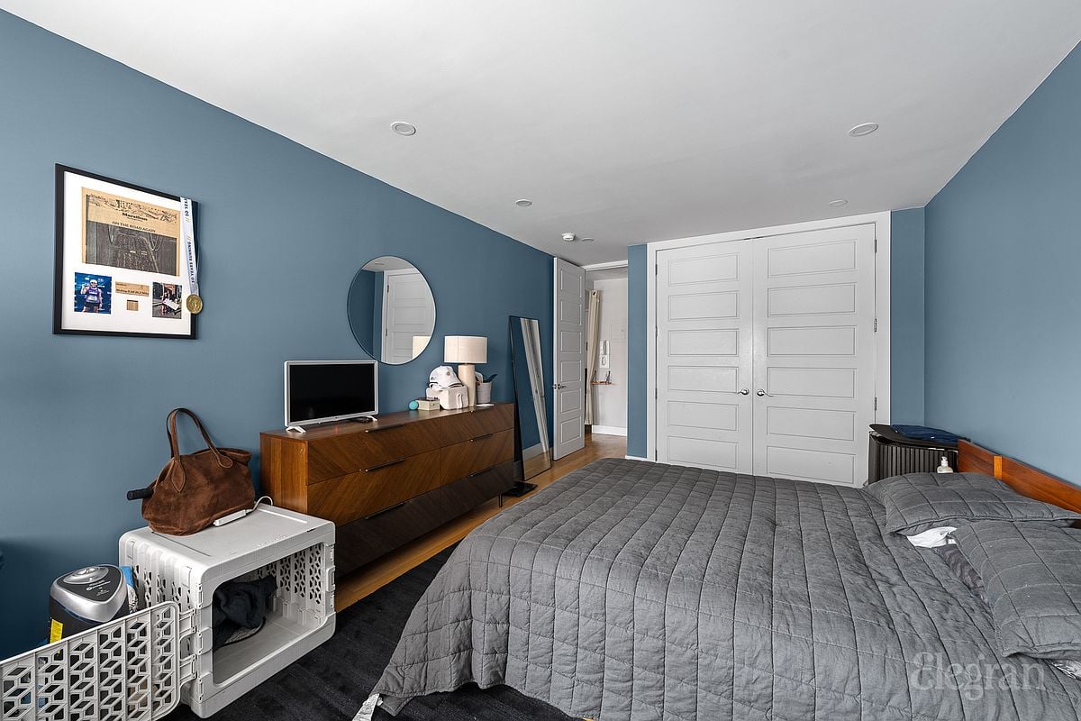 85 8th Avenue
