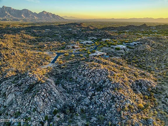 1535 W Tortolita Mountain Cir