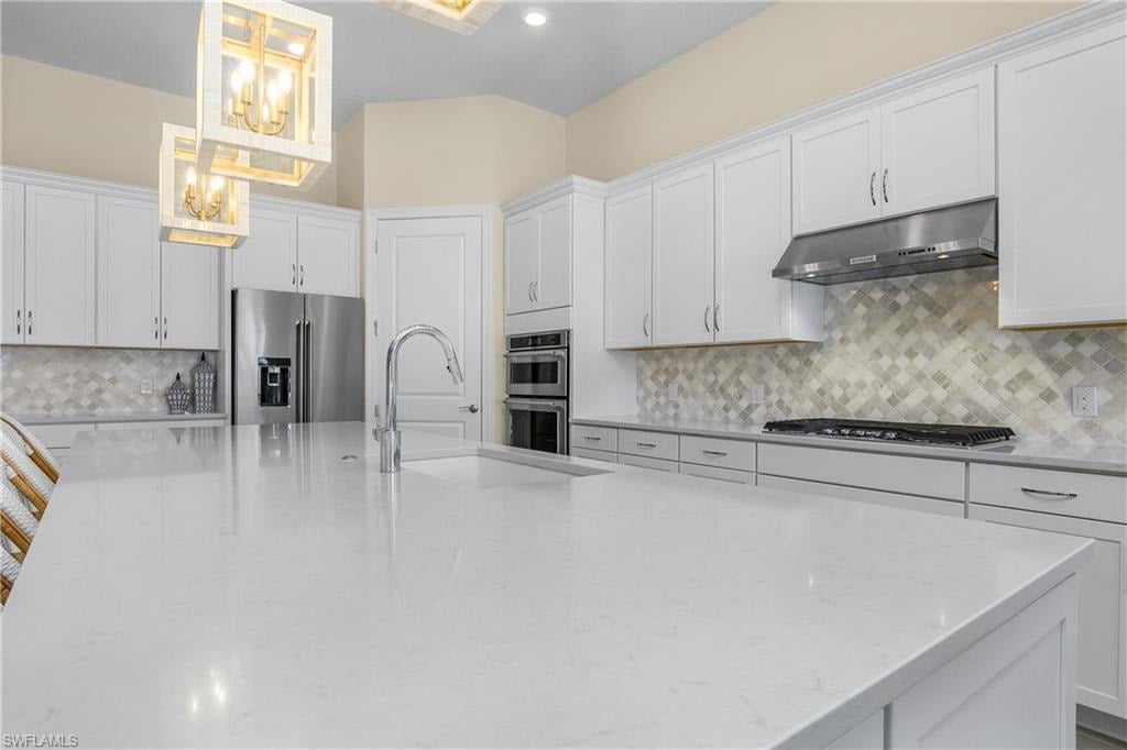 19053 Aqua Shore Dr