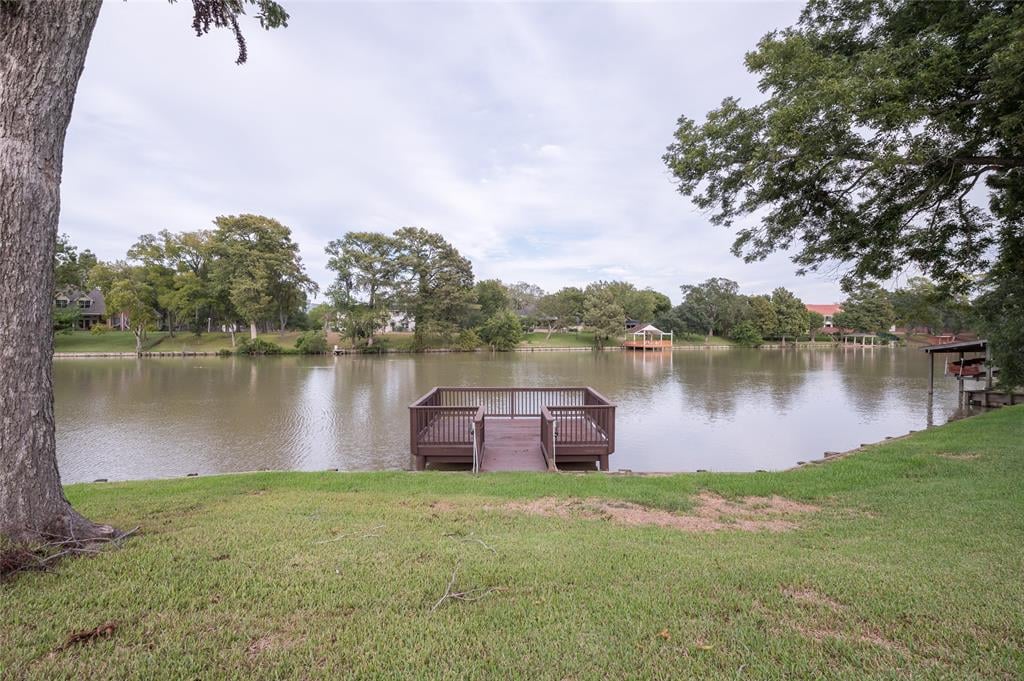 323 W Alkire Lake Dr