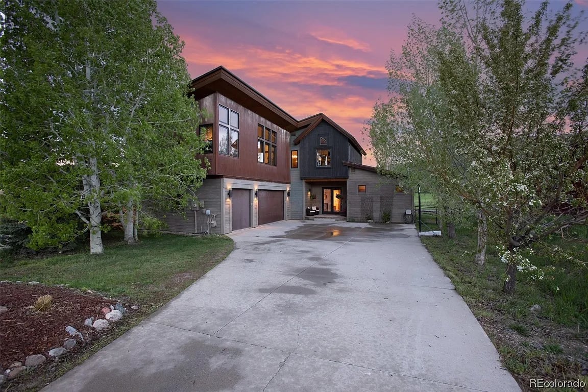 27319 Winchester Ct