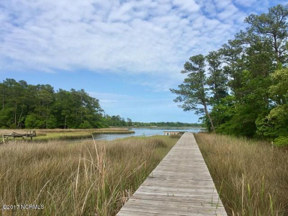Stunning New Construction With Deeded Water Rights