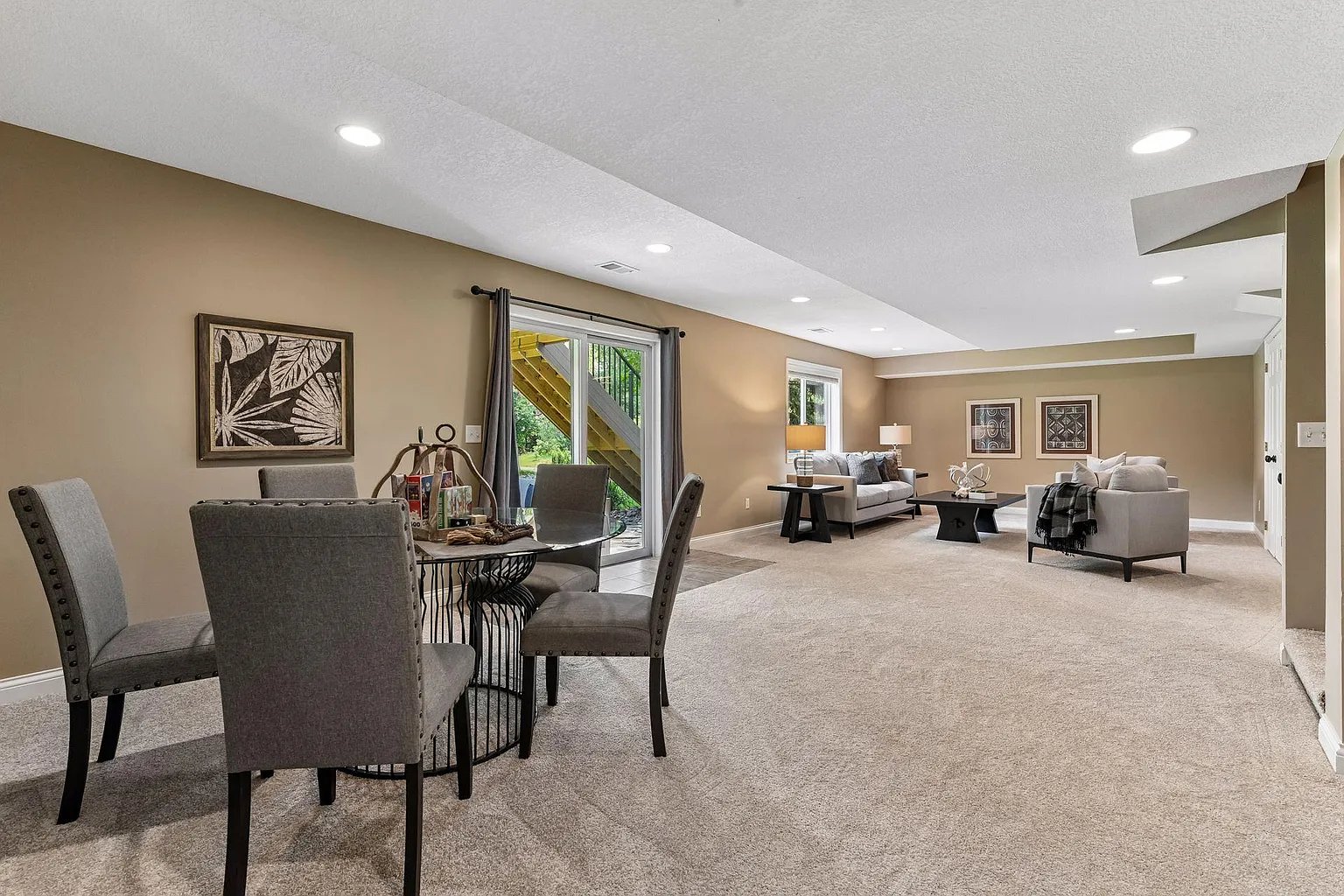Stunning 2-Story in Springfield Community