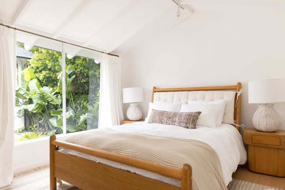 Echelon Pavilion, Grayfox St, 90265