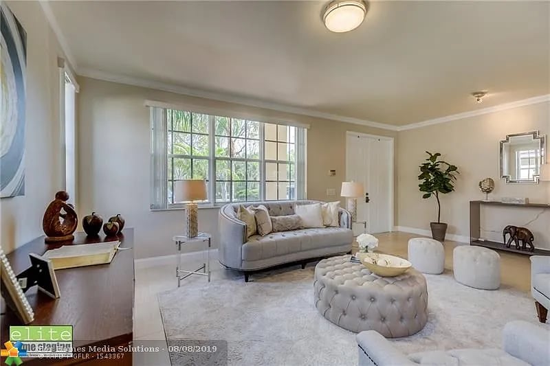 1612 Blue Jay Cir