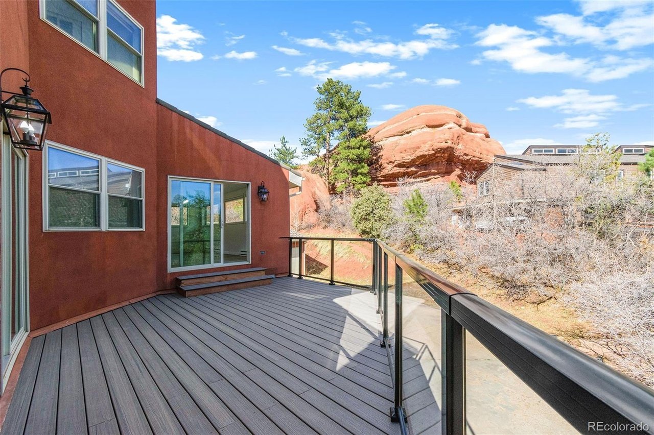 6225 Apache Dr