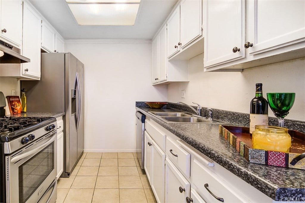 12420 Woodbridge Dr