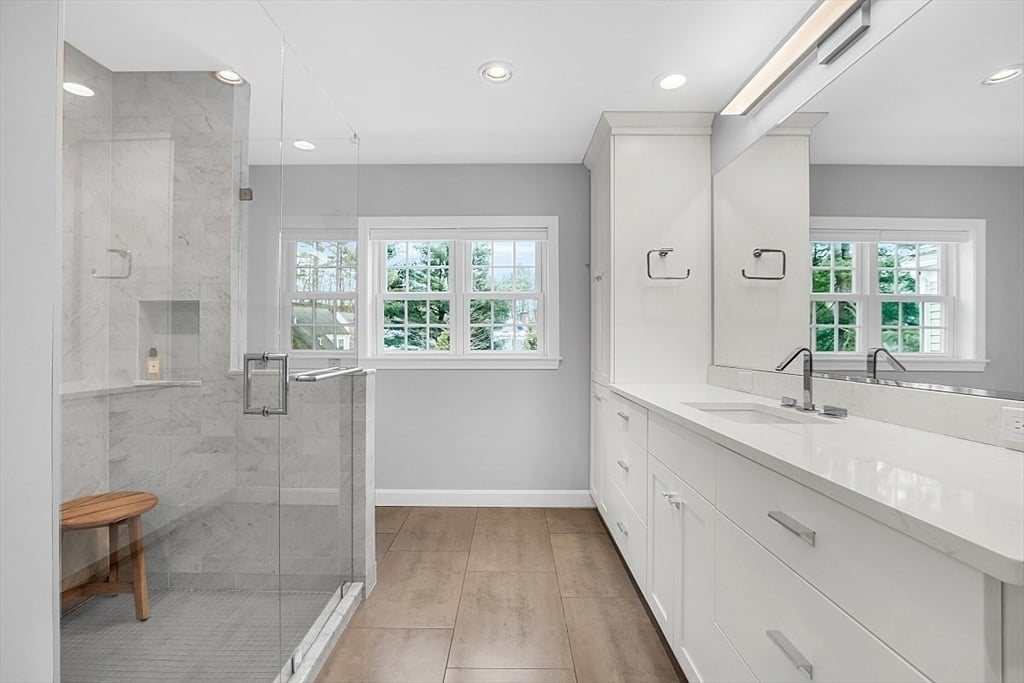 18 Edmonds Rd #18